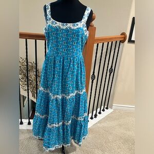 HARLOW & ROSE Blue Floral Tiered MIDI SUNDRESS Dress WITH A SQUARE NECKLINE SZ L